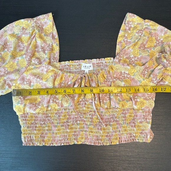 Le Lis Collection Yellow Pink Floral Puff Sleeve Smocked Cropped Top Size Medium - Picture 5 of 7